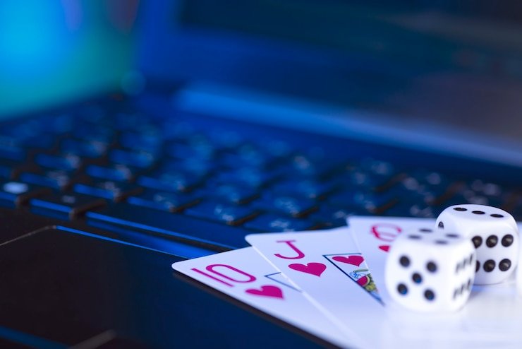 Mobile phone displaying gelora188 slot CQ9 interface with Liga 1 match odds and live-dealer table shortcuts